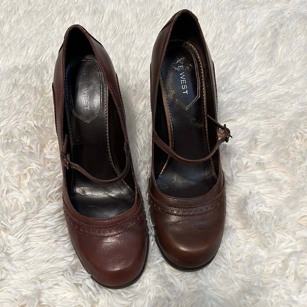 Nine West brown shoes